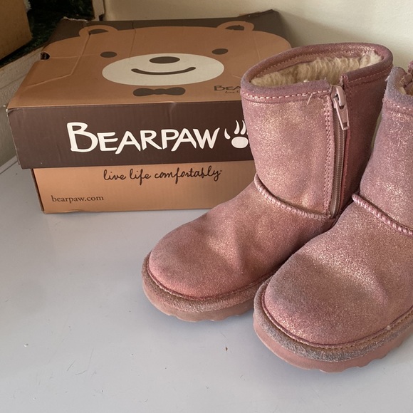 BearPaw Other - Pink sparkle Bearpaw booties